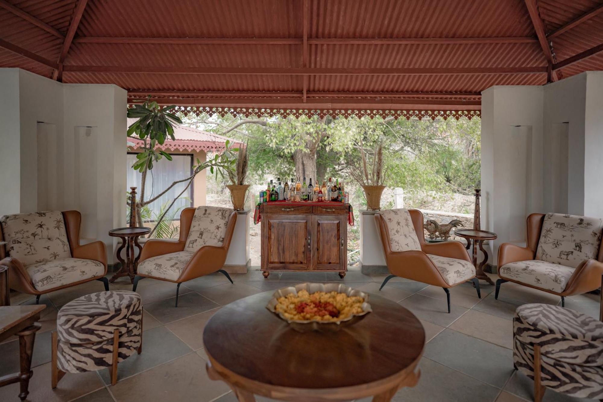 Aloof Jungle Lodge Ghānerao Buitenkant foto