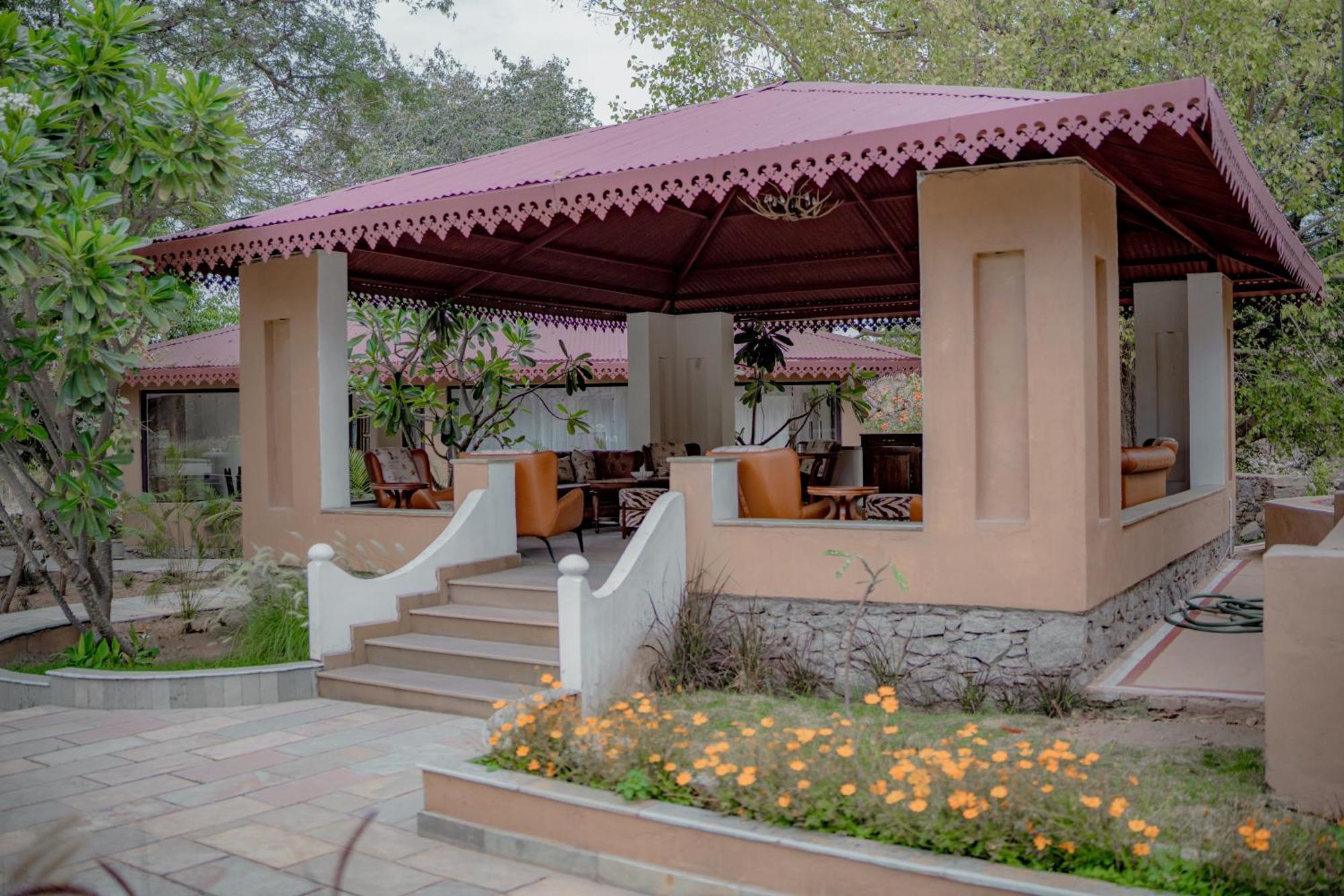 Aloof Jungle Lodge Ghānerao Buitenkant foto